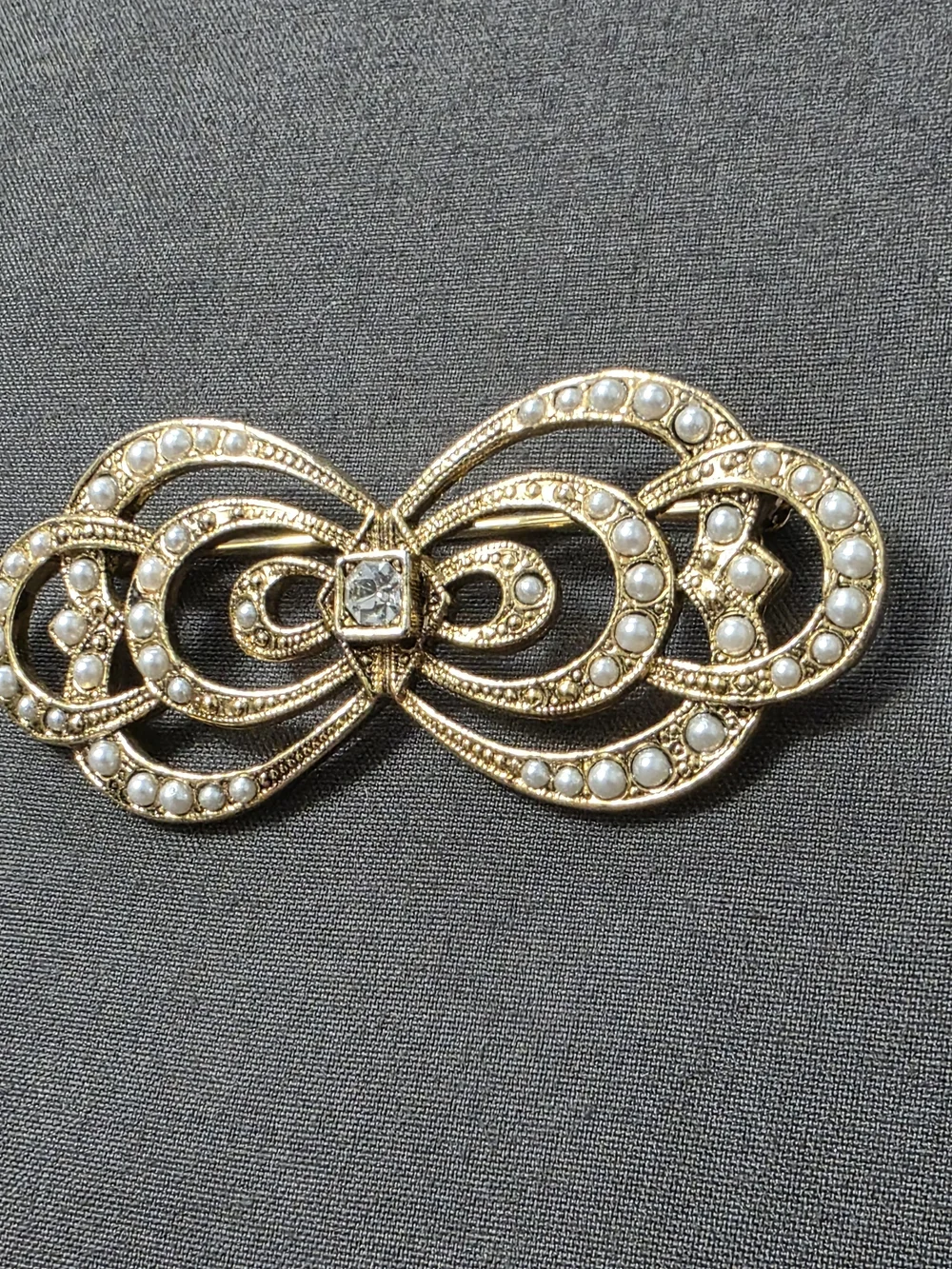 Estate Gold-Tone Vintage Art Deco Design Bow Brooch 278